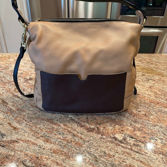 Handbag - Picture 2 of 8